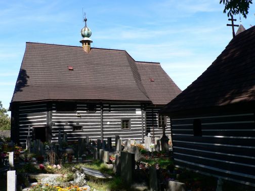 Kostel ve Slavoňově