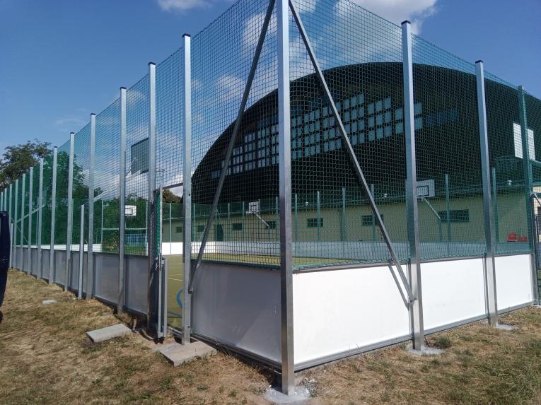 Multifunkční hřiště u ZŠ Krčín