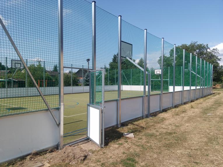 Multifunkční hřiště u ZŠ Krčín